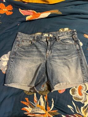 J. Crew Cut Off Jean Shorts 32 x 7” Regular Wash